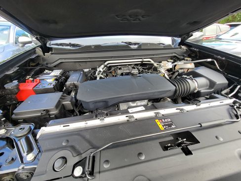 Used 2024 Chevrolet Colorado LT image 24