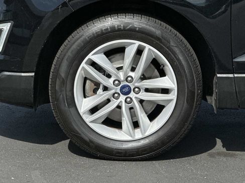 Used 2018 Ford Edge SEL w/ Equipment Group 201A AWD/4WD image 9