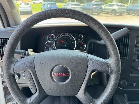 Certified 2022 GMC Savana 2500 w/ Driver Convenience Package image 10