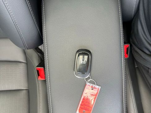 Used 2025 Honda Civic Sport Touring image 41