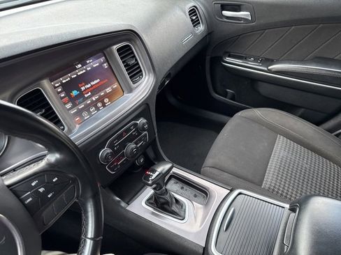 Used 2023 Dodge Charger SXT image 38