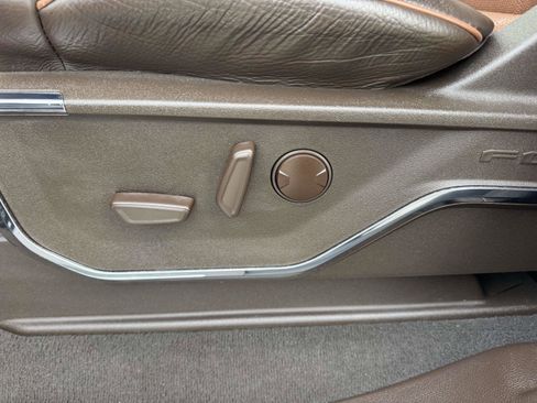 Used 2023 Ford F450 King Ranch w/ Chrome Package image 27