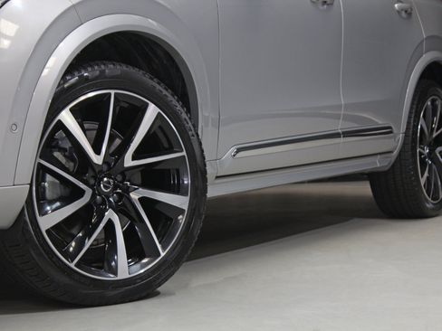 Used 2023 Volvo XC90 B6 Plus w/ Protection Package Premier AWD/4WD image 19