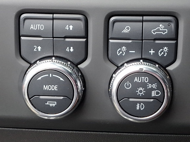 Used 2025 GMC Sierra 1500 Denali Ultimate AWD/4WD image 9