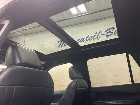 Used 2023 Ford Expedition Limited AWD/4WD image 15