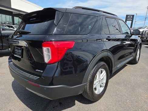 Used 2022 Ford Explorer XLT AWD/4WD image 5
