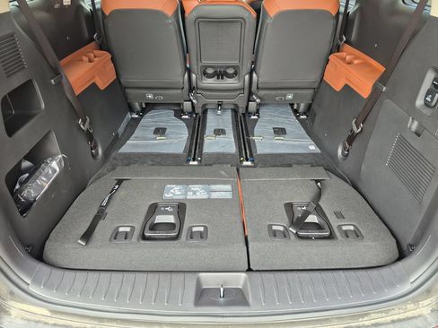 New 2026 Kia Carnival SX FWD image 14