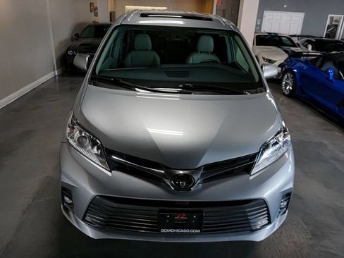Used 2019 Toyota Sienna XLE Premium FWD image 29