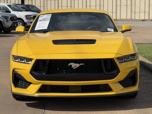 Used 2024 Ford Mustang GT RWD image 3