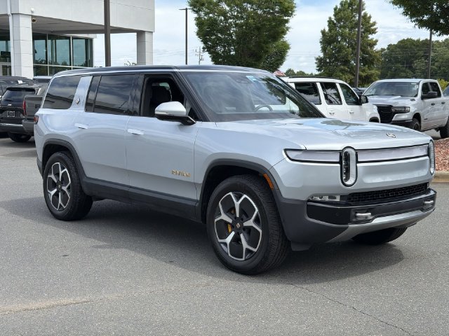 Used 2024 Rivian R1S Adventure Quad AWD/4WD image 15