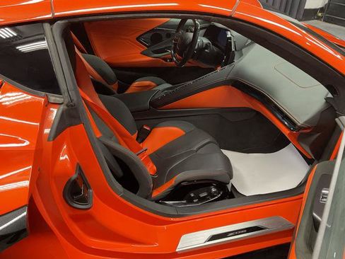 Used 2025 Chevrolet Corvette Z06 RWD image 10