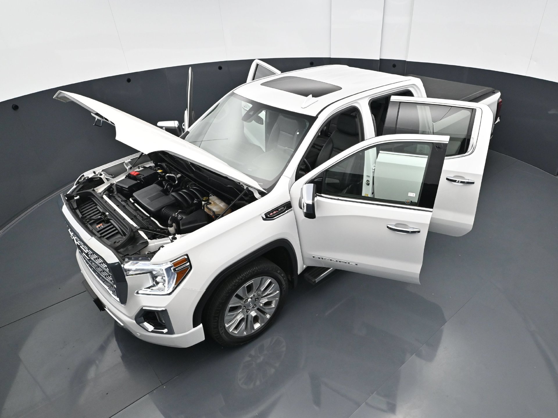 Used 2022 GMC Sierra 1500 Denali w/ Denali Premium Package AWD/4WD image 42
