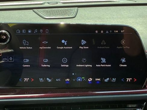 New 2026 Chevrolet Traverse RS w/ LPO, Floor Liner Package AWD/4WD image 25