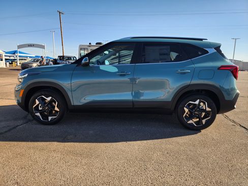 New 2026 Kia Seltos EX image 7