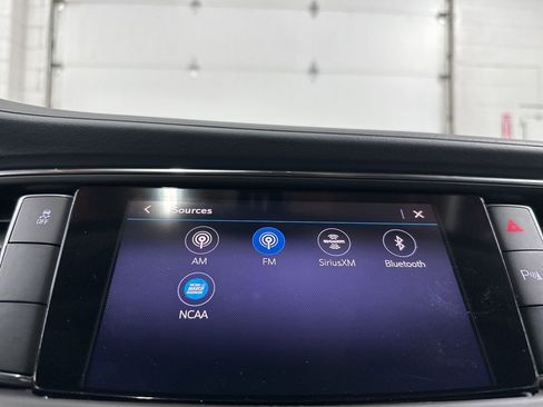 Used 2021 Buick Enclave Essence w/ LPO, Floor Liner Package image 31