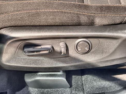 Certified 2025 Honda CR-V Sport image 31