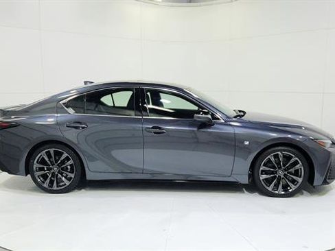 Used 2022 Lexus IS 350 F Sport w/ Accessory Package image 9