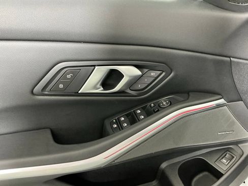 Certified 2025 BMW 330i Sedan w/ M Sport Package RWD image 18