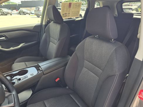 Certified 2025 Nissan Rogue SV FWD image 13