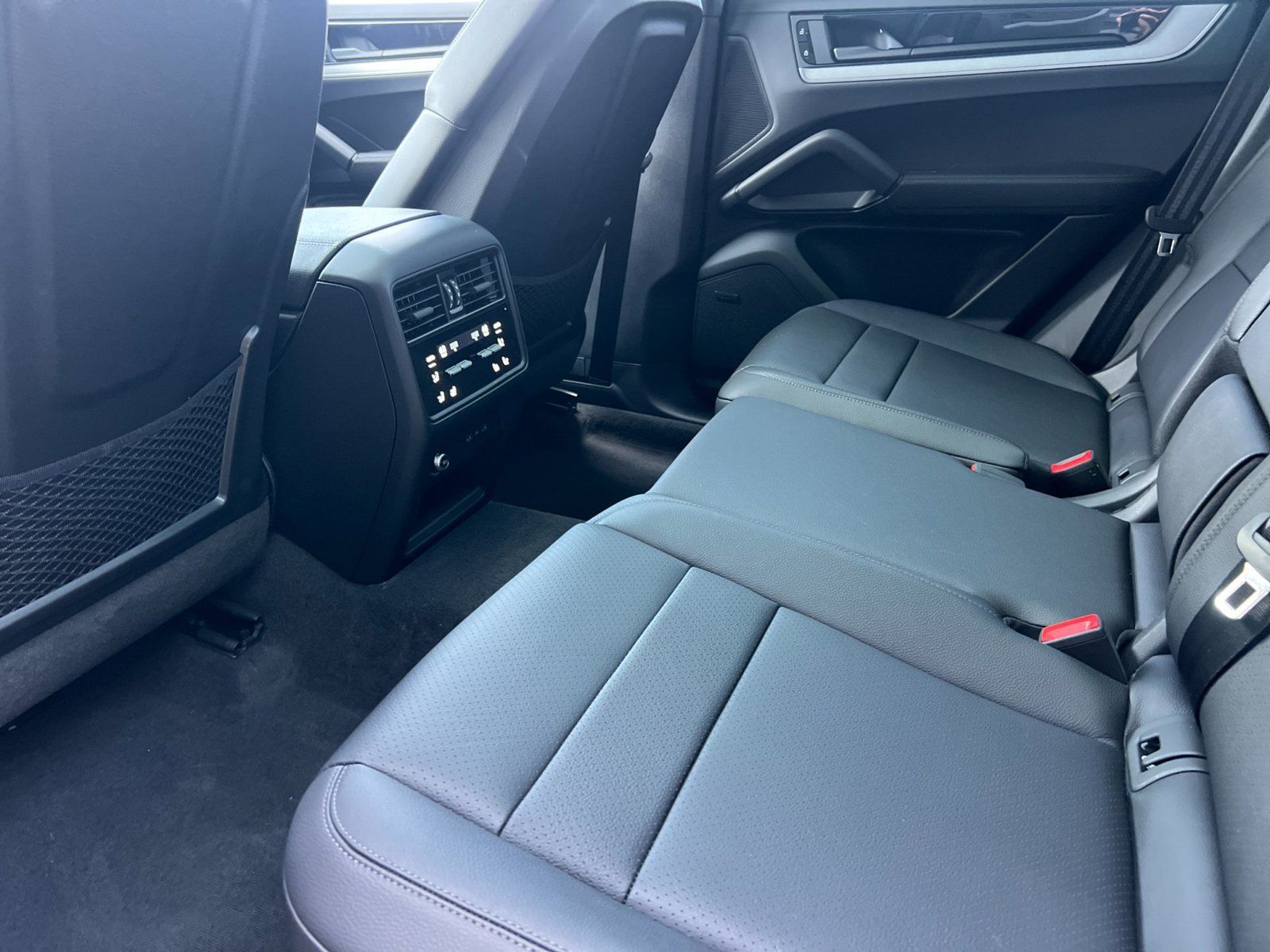 Certified 2026 Porsche Cayenne S AWD/4WD image 13
