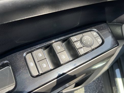 Used 2024 Nissan Pathfinder Platinum w/ Cargo Package AWD/4WD image 15