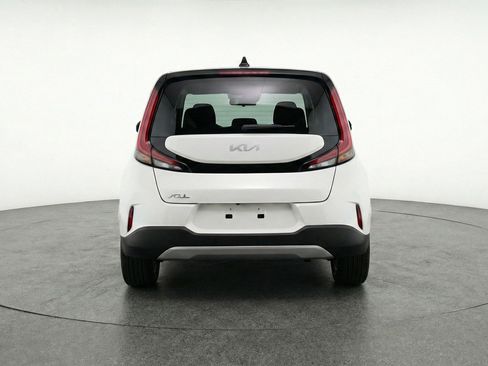Used 2025 Kia Soul LX w/ LX Technology Package FWD image 7