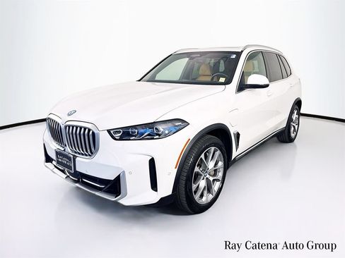 Used 2026 BMW X5 xDrive50e AWD/4WD image 3