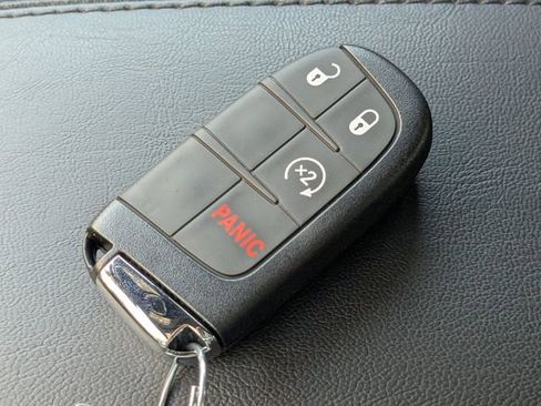 New 2026 Jeep Compass Latitude AWD/4WD image 28