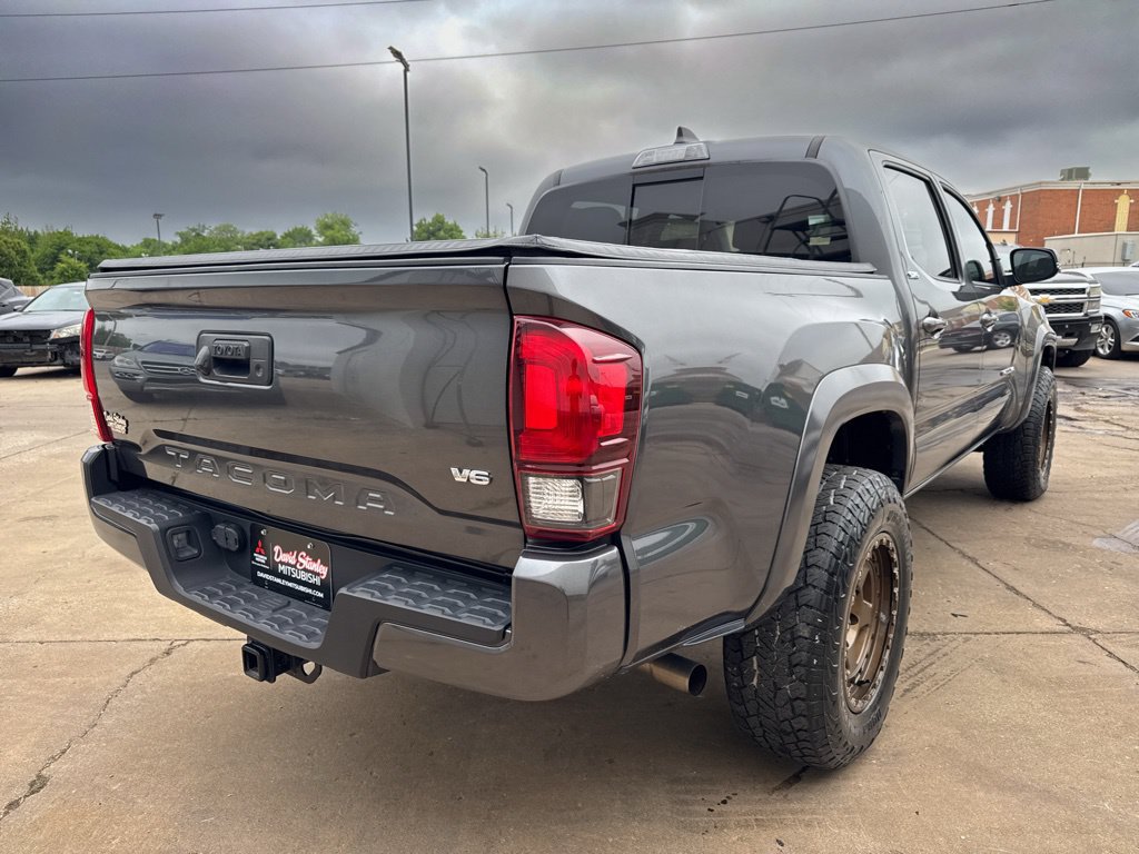 Used 2022 Toyota Tacoma SR5 w/ Technology Package RWD image 4