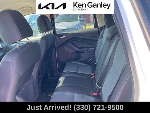 Used 2017 Ford Escape SE FWD image 10