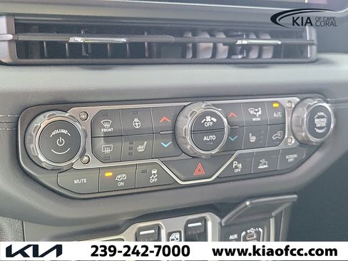 Used 2026 Jeep Wrangler Unlimited Rubicon 392 w/ Quick Order Package 27X Moab AWD/4WD image 29