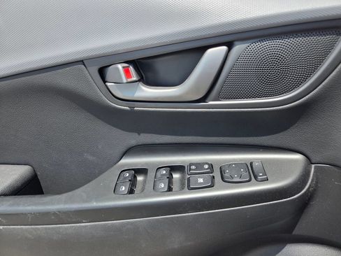 Used 2021 Hyundai Kona Ultimate FWD image 22