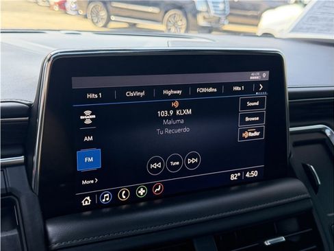 Used 2021 Chevrolet Suburban LT RWD image 47