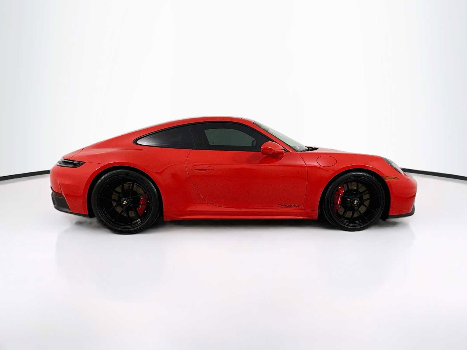 Certified 2026 Porsche 911 Carrera GTS RWD image 8