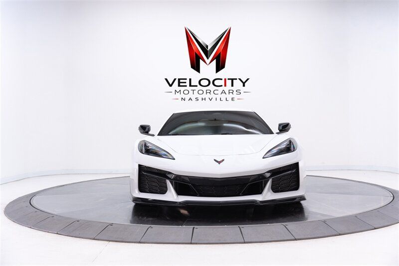 Used 2025 Chevrolet Corvette Z06 w/ Stealth Interior Trim Package RWD image 3