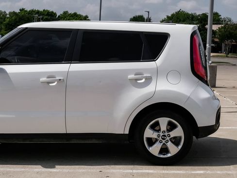 Used 2017 Kia Soul w/ Convenience Package FWD image 15
