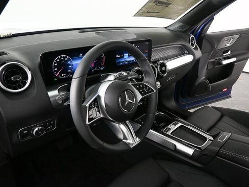 New 2026 Mercedes-Benz GLB 250 image 6