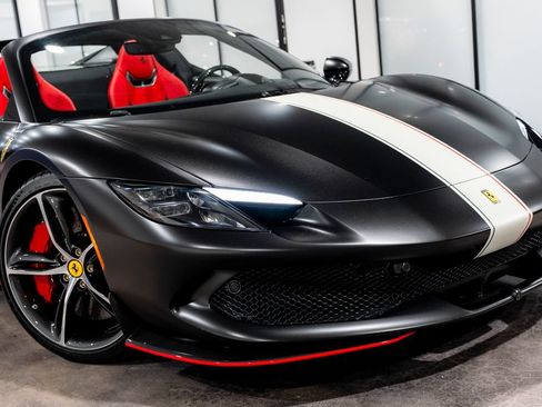 Used 2025 Ferrari 296 GTS RWD image 15