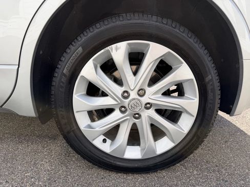 Used 2018 Buick Envision Premium AWD/4WD image 12