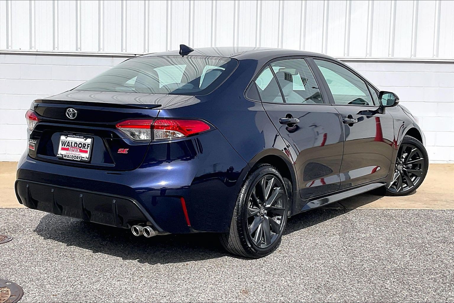 Used 2026 Toyota Corolla SE FWD image 17