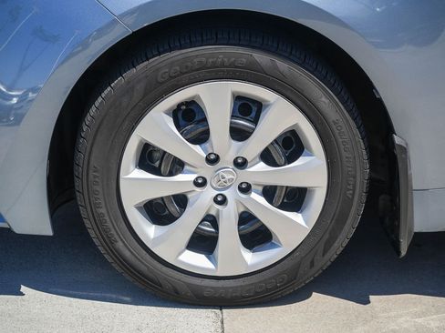 Certified 2021 Toyota Corolla LE FWD image 11