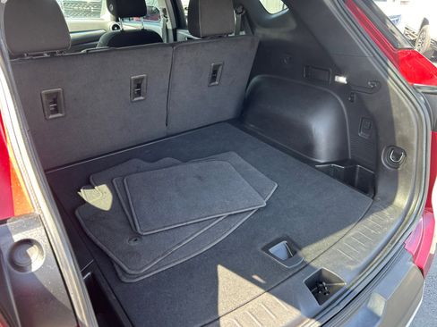 Used 2023 Chevrolet Blazer LT FWD image 24