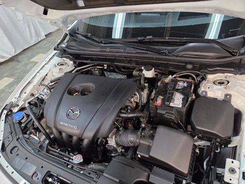 Used 2022 MAZDA MAZDA3 s FWD image 8