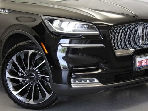 Used 2021 Lincoln Aviator Reserve w/ Equipment Group 201A AWD/4WD image 2