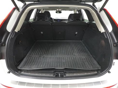 Used 2022 Volvo XC60 T8 Inscription w/ Advanced Package image 29