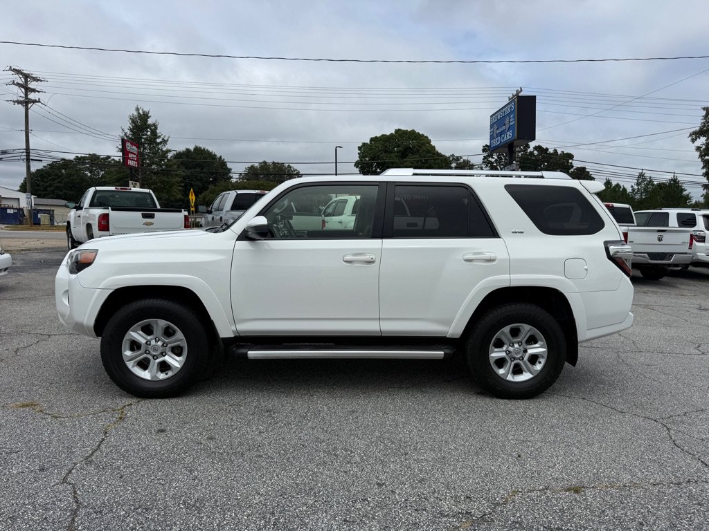 Used 2016 Toyota 4Runner SR5 AWD/4WD image 4