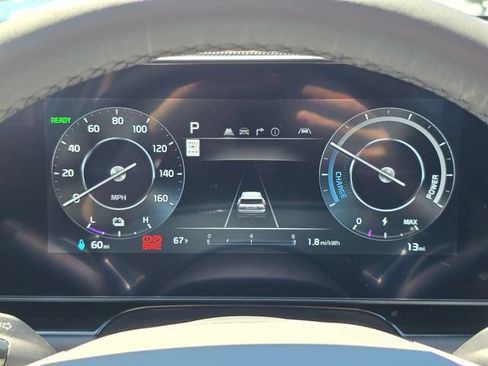 New 2026 Kia Niro Wind FWD image 19
