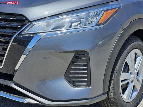 New 2025 Nissan Kicks Play S image 5
