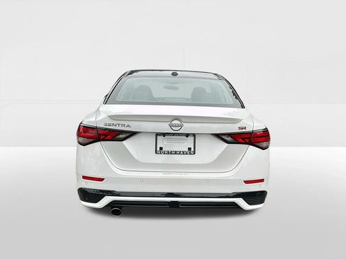 Used 2024 Nissan Sentra SR w/ SR Premium Package FWD image 5