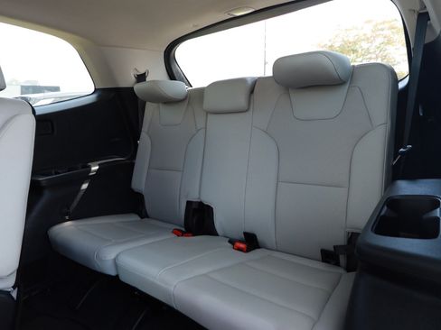 Used 2022 Kia Telluride EX w/ EX Premium Package FWD image 29
